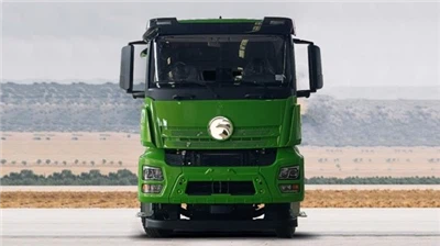 שלדת משאית דיזל 6*4 עבור דמפר/מערבל